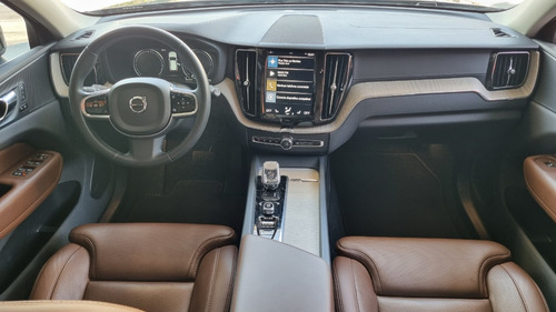 Volvo XC60 2.0 T8 Inscription Drive-e 5p Hibrido
