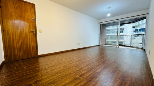 Alquiler Apartamento Al Frente, Terraza, Balcon, 2 Dormitorios, 2 Baños, 1 En Suite, Benito Blanco Y Buxareo, Pocitos