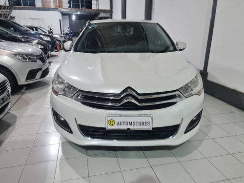 Imagen 2 de 8 de Citroen C4 Lounge Hdi 2015