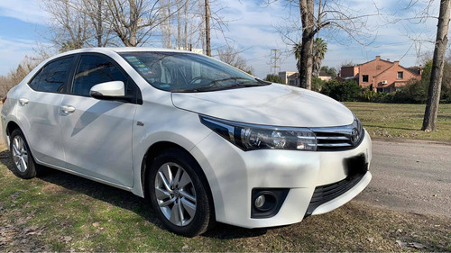 Imagen 1 de 11 de Toyota Corolla 2015 1.8 Xei Cvt Pack 140cv