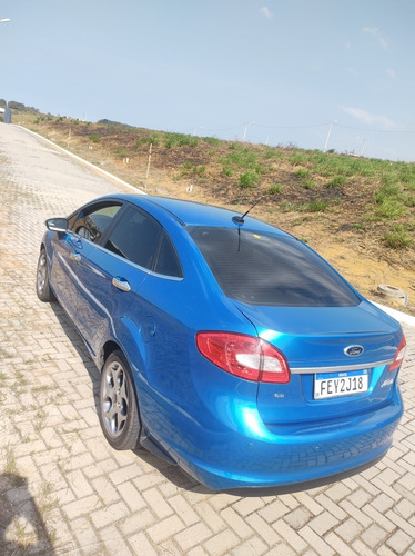 Imagem 3 de 10 de Ford Fiesta Sedan 2012 1.6 16v Se Flex 4p