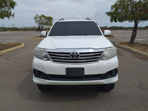 Toyota Fortuner 4x2 V6 4.0