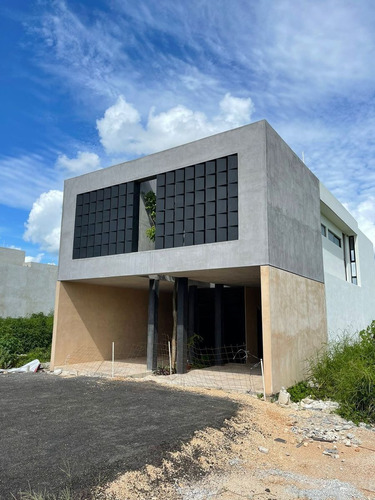 Imagen 1 de 17 de Departamento Tipo Townhouse En Saro Temozon Norte