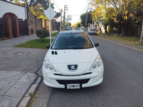 Peugeot 207 2013 1.4 Active 75cv