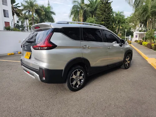 Mitsubishi Xpander Cross 2022 Único Dueño 7 Puestos