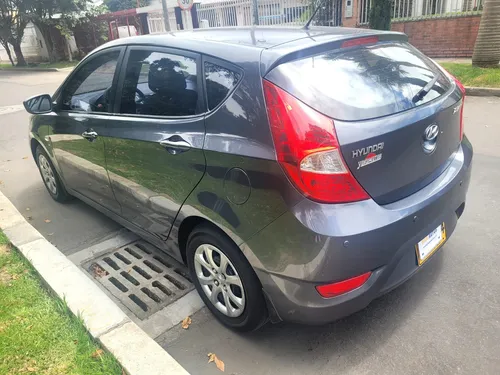 Hyundai Accent 1.6 Gl At 2012