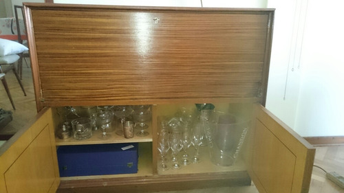Mueble De Madera Guarda Copas Y Botellas (no Hago Envíos) (Usado)