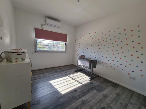 Casa En Venta En Ituzaingó, G.b.a. Zona Oeste, Argentina