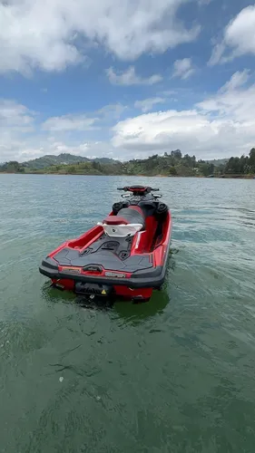 2024 Seadoo Rxtx 325 26 Horas $ 148.000.000