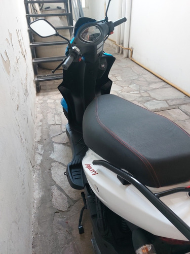 Imagen 10 de 15 de Kymco Agility 125
