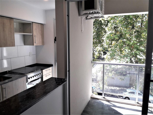 Dde U$s 2272 X M2 -balcón · Apto Prof · Fte A Plaza ·