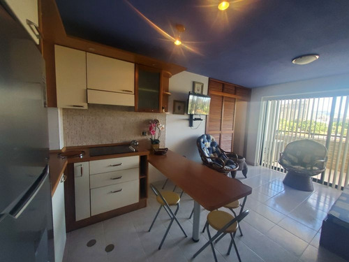 Imagen 2 de 10 de Apartamento En Playa El Angel Margarita Con Vista A La Avenida