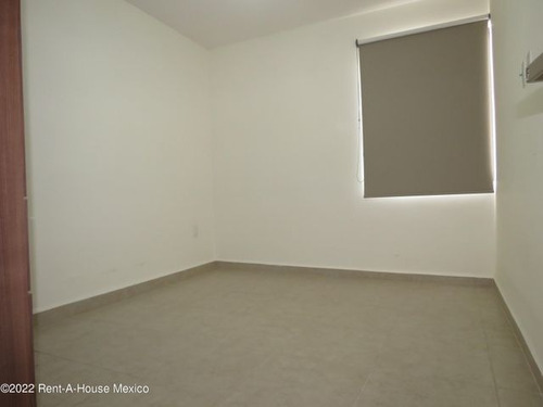 Imagen 5 de 14 de Casa Con Sala De Tv Y Amenidades. Renta, El Refugio