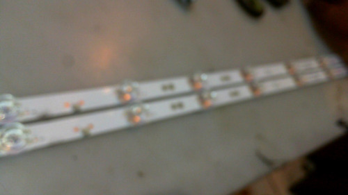 Tiras Led Hisense 43h5g Jl.d425b1330-003ds-m_v01 (Usado)