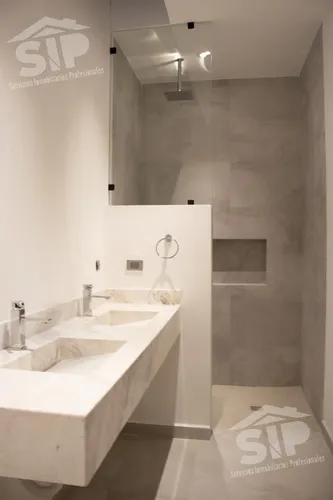 Casa En Venta En Valle Fontana