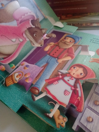 Imagen 4 de 6 de Libro Pop Up Caperucita Roja Susaeta
