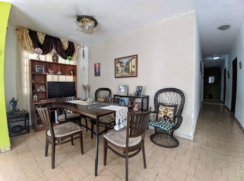 Imagen 1 de 11 de Mariano Urbina Vende Casa En El Trigal Centro Valencia Hsc-003