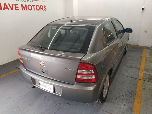 Chevrolet Astra Gl 2.0 2010 Blanco Iqy