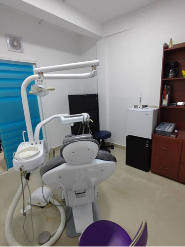 Global Vende Hermoso Consultorio Odontológico Recién Remodelado