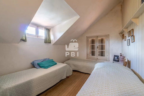 Casa En Primera Línea Al Mar - Ref : Pbi3194