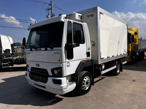 Ford Cargo 816 Bau Frigorifico Ano: 2014