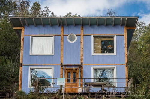 Casa En Venta De 2 Ambientes Con Vista Al Lago Nahuel Huapi - Vla