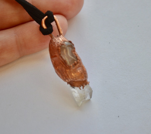 Imagen 3 de 4 de Colgante De Piedras Del Amor, Cuarzo Rosa Y Cuarzo Cristal