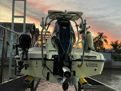 Imagen 15 de 16 de Boston Whaler