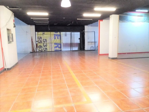 Local Comercial En Renta En Santa Cruz Acatlán, Naucalpan De