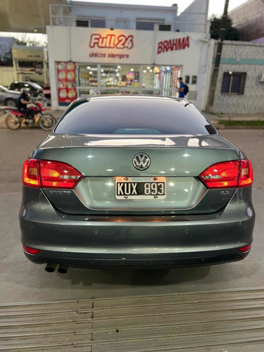 Imagen 7 de 12 de Volkswagen Vento 2012 2.5 Luxury 170cv Tiptronic