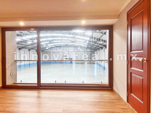 Bodega Comercial En Atizapán Centro