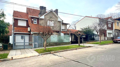Casa En Venta, Zona Chauvin