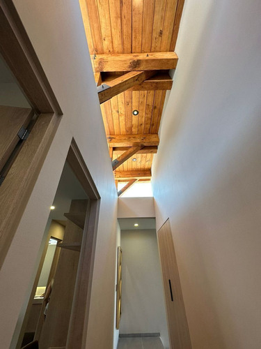 Estrena Residencia En La Espiga Residencial, Diseño De Autor, Gran Jardín, Cto S