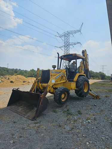 Retroexcavadora 4x 4 Con Extensión Recién Importada