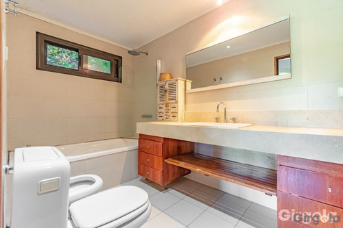 Venta Casa 4 Ambientes En Pilar Con Pileta