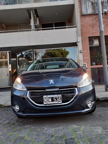 Imagen 8 de 13 de Peugeot 208 2013 1.5 Active