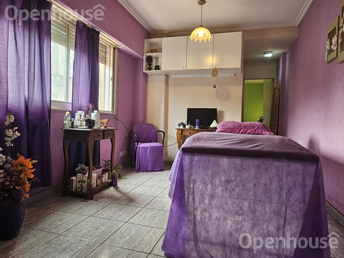 Departamento En Venta Dos Ambientes Con Cochera Cubierta/ Parque Patricios