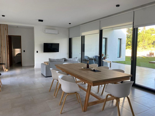 Venta Casa 4 Ambientes Pinamar Barrio Alamos