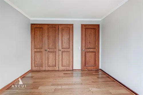 Amplio Departamento En Venta De 3 Dorm. En Providencia