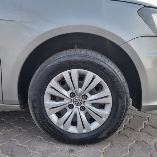 Imagen 7 de 11 de Volkswagen Voyage 2018 Trenline Gnc 5ta Nuevo Permuto