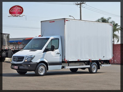 Imagem 3 de 14 de Mercedes Sprinter 2.3 313 Cdi Street Baú 2019