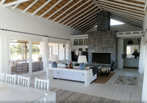 Imagen 5 de 30 de Venta De Casa 4 Dormitorios En Pueblo Mio, Manantiales