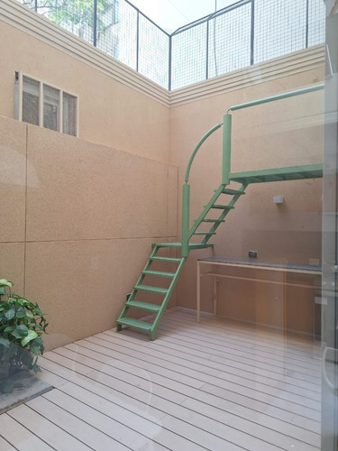 Cream Loft Departamento De 1,5 Dorm. Con Patio / Rodriguez Peña Al 2000