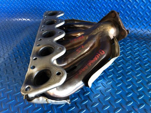 Múltiple De Escape Para Bora O Bicentenario 06-14 Motor 2.5 (Usado)