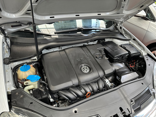 Volkswagen Bora 2.5 Style Tiptronic Bt At