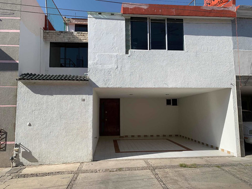 Casa Con 3 Recamaras En Valle Del Sol Cerca De Hospital La Margarita |  MercadoLibre