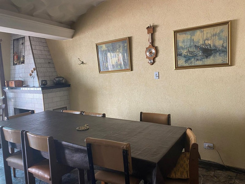 Venta Amplia Casa Apta Desarrollo 4ta Secc Mendoza