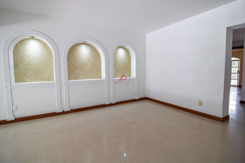 Casa En Venta En Bugambilias, Zapopan Jalisco
