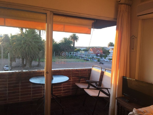 Apartamento En Peninsula, 2 Dormitorios *- Ref: 836