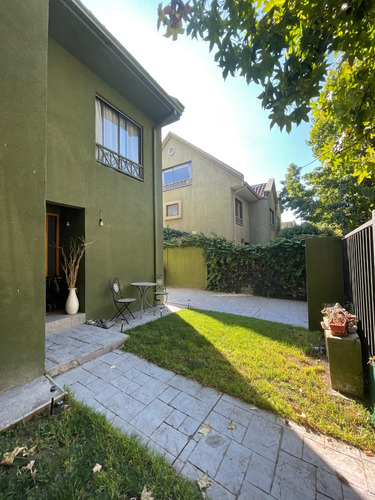 Dueño, Casa Full Remodelada, Santa Rosa, Microbarrio.